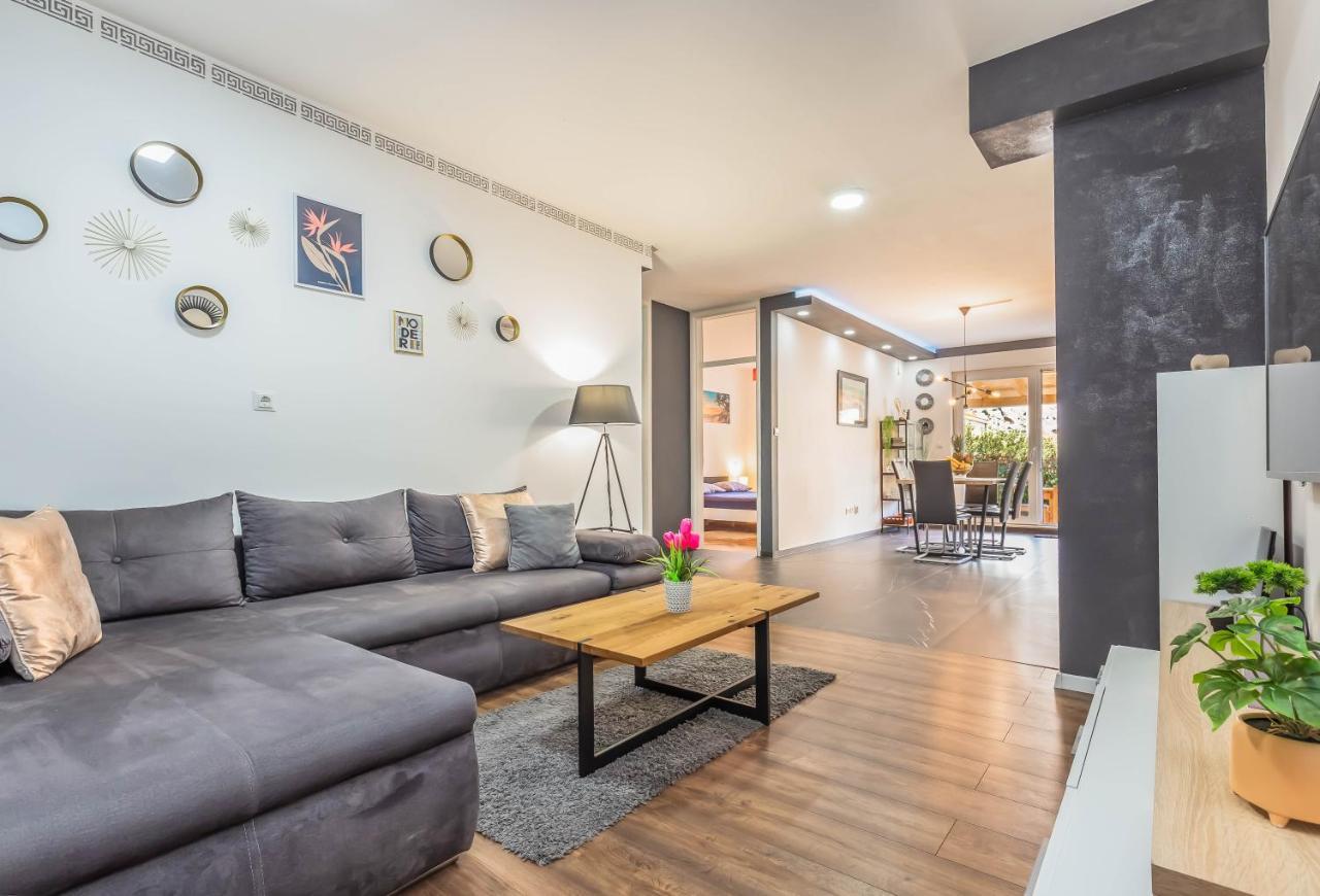 Downtown Deluxe Apartment Omis Exterior photo