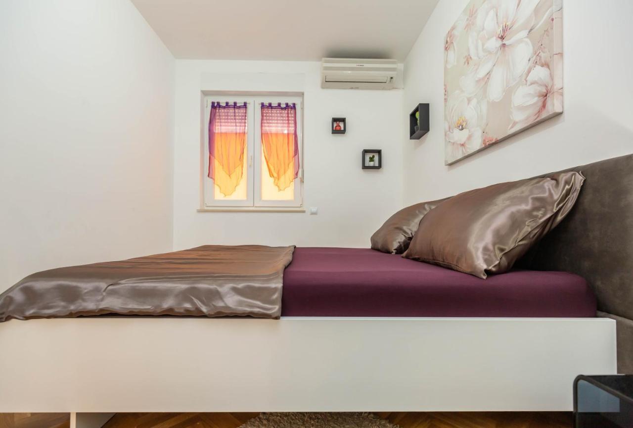 Downtown Deluxe Apartment Omis Exterior photo